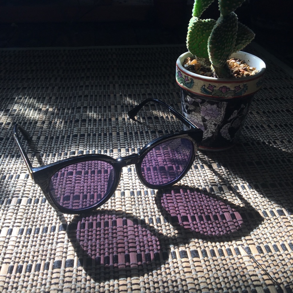 Classy black and gold cat eye sunglasses
